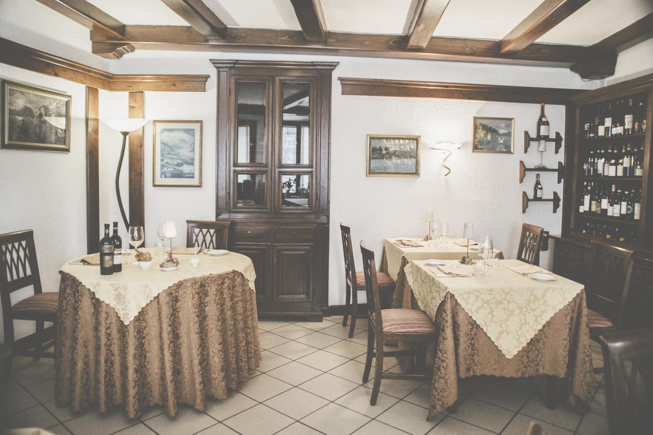 Ristorante Residence Giardini Piode Esterno foto